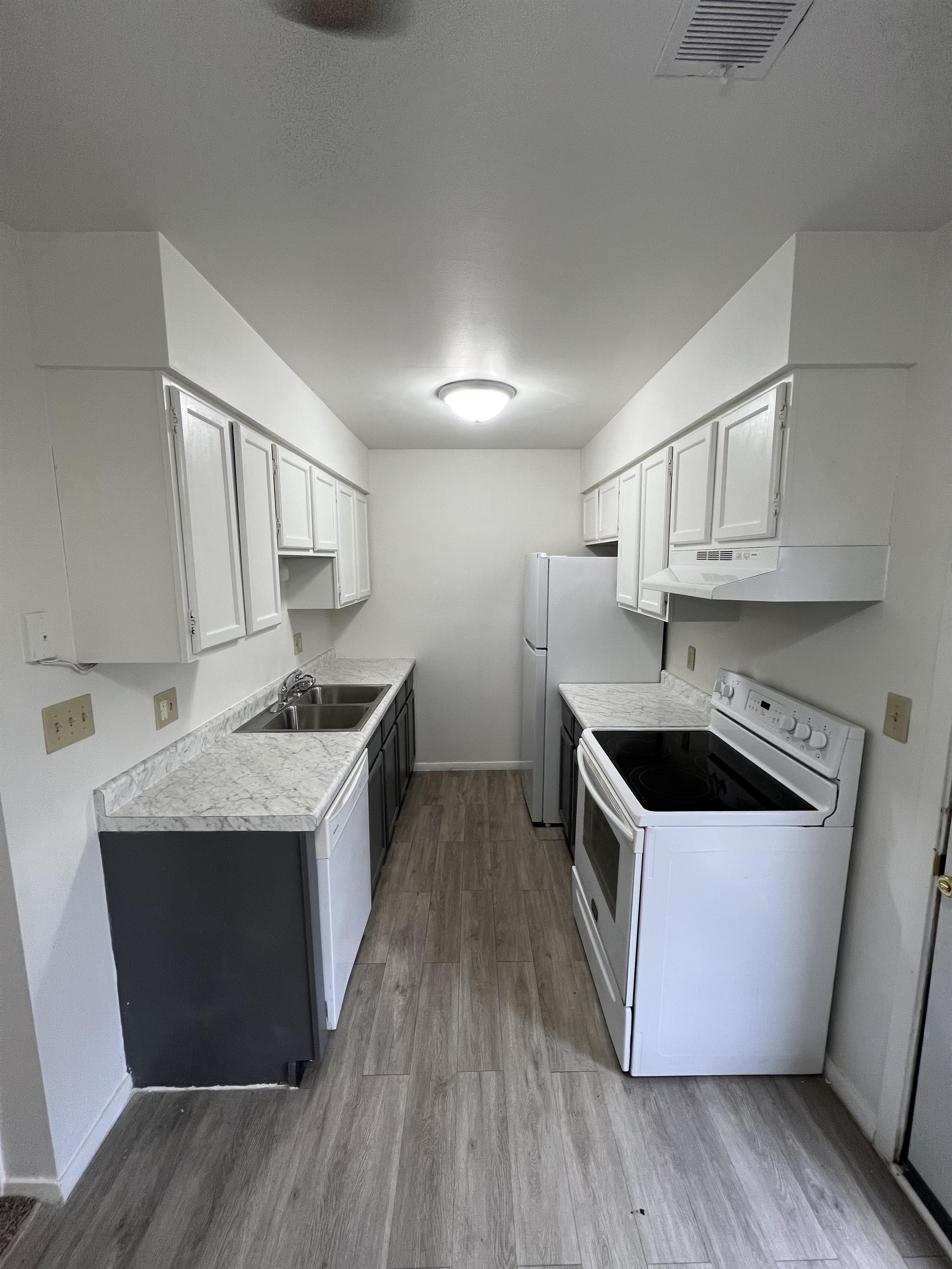 2302 East Glendale Boulevard - 2