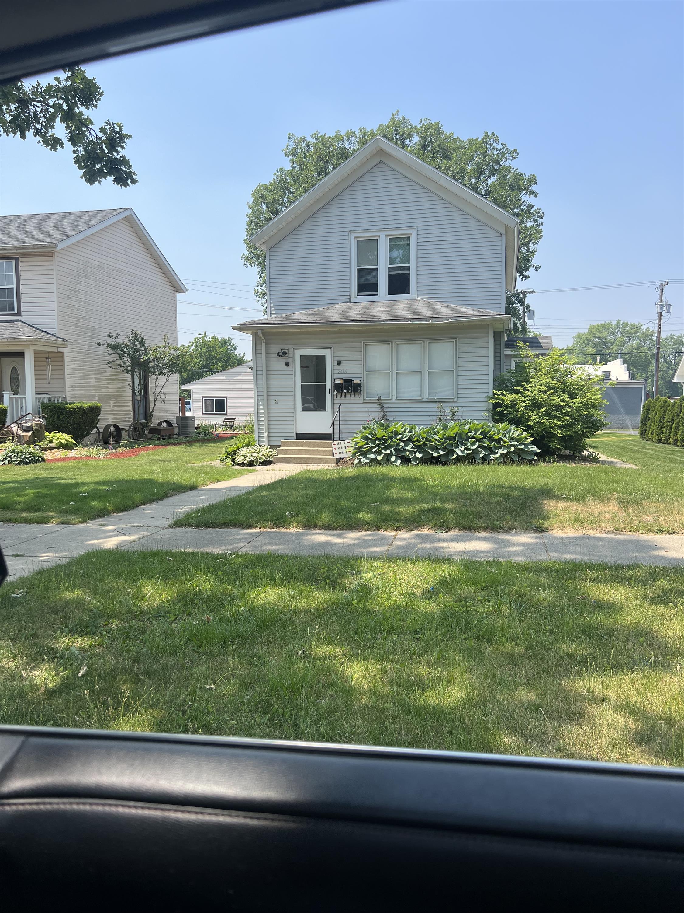 203 Elmhurst St. Apt 2, Valparaiso