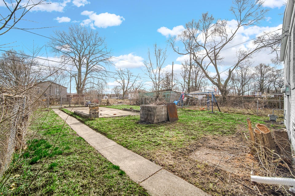 Property thumbnail image